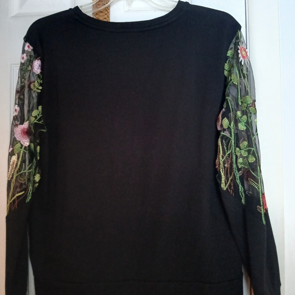 G by GIULIANA black tee top - Picture 3 of 7